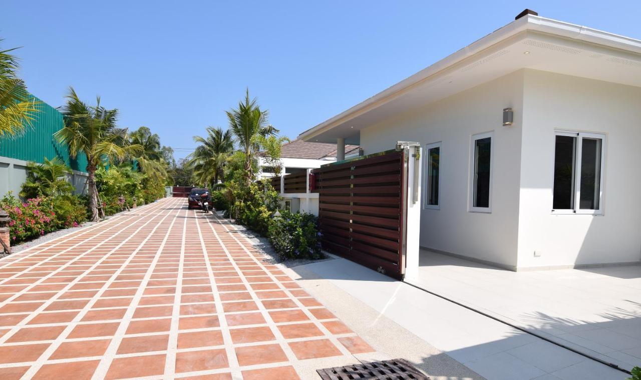 Villa Anthuria Hua Hin